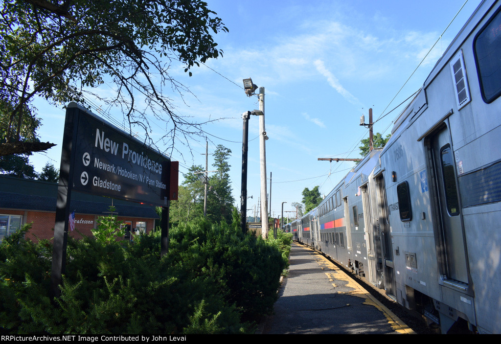 NJT Train # 6410 begins to depart New Providence Station